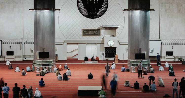 The Second Pillar of Islam: The Prayer